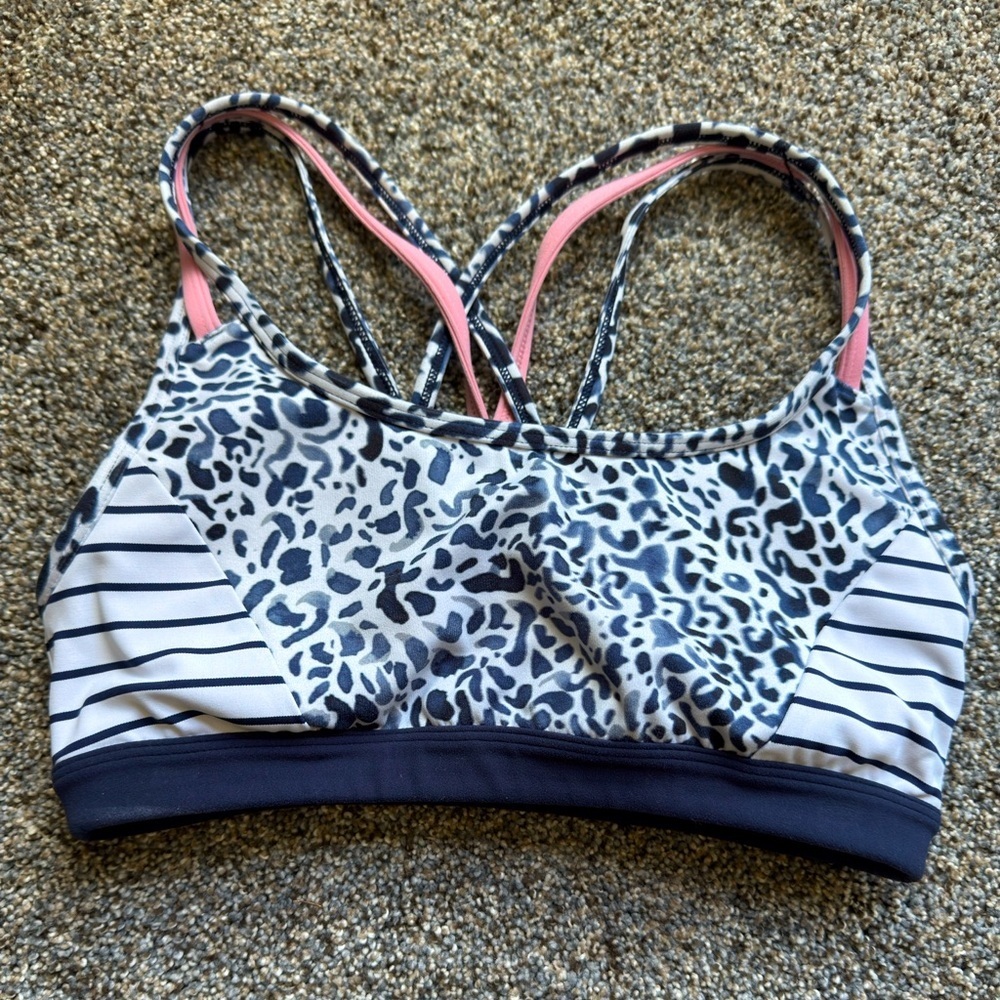 Athleta Fully Focused Strappy Crossback Wirefree Sports Bra Lined Padded Blue XS